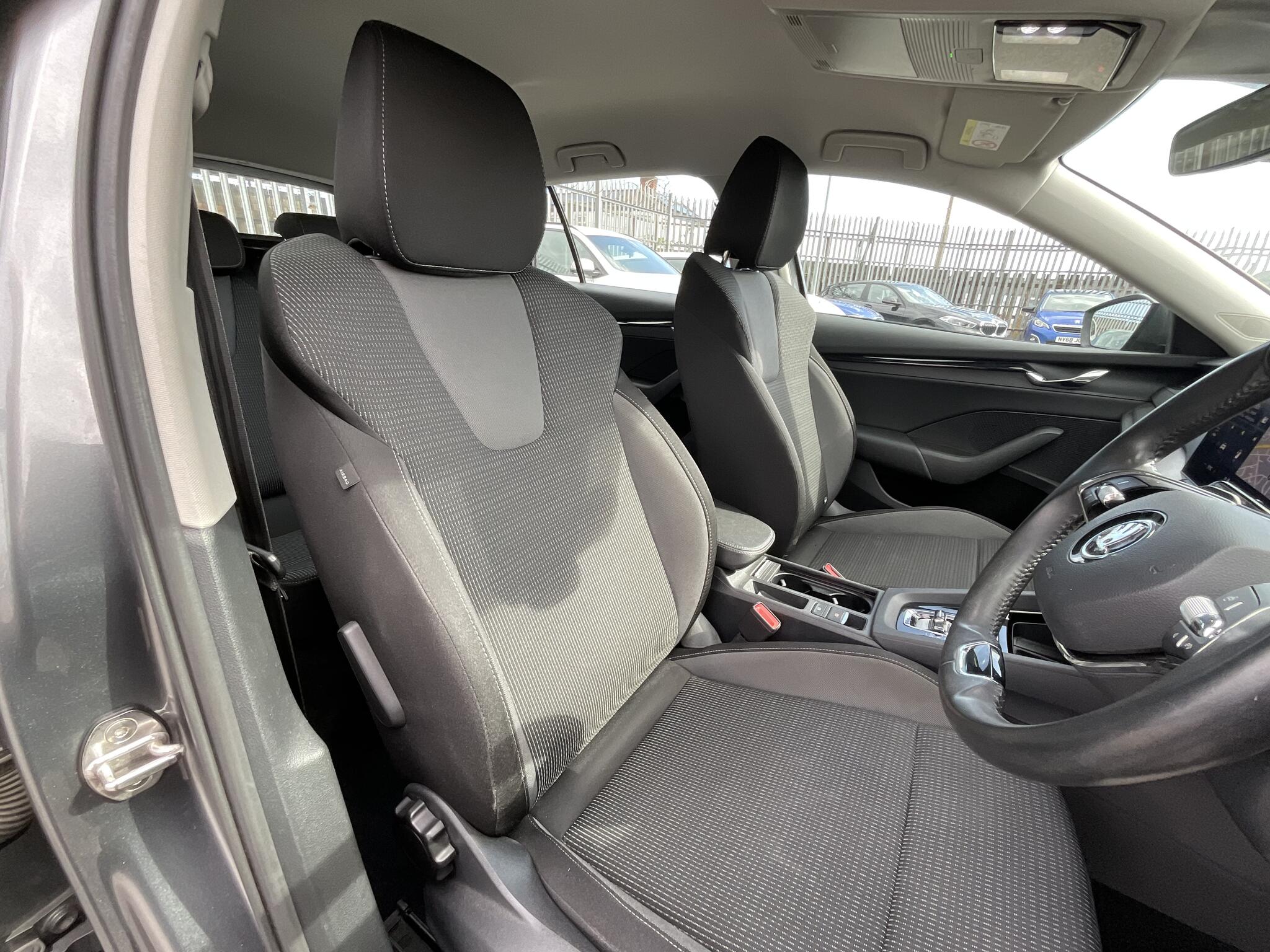 Skoda Octavia view 8