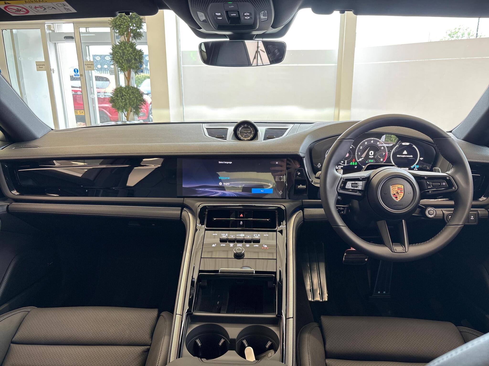 Porsche Panamera view 27