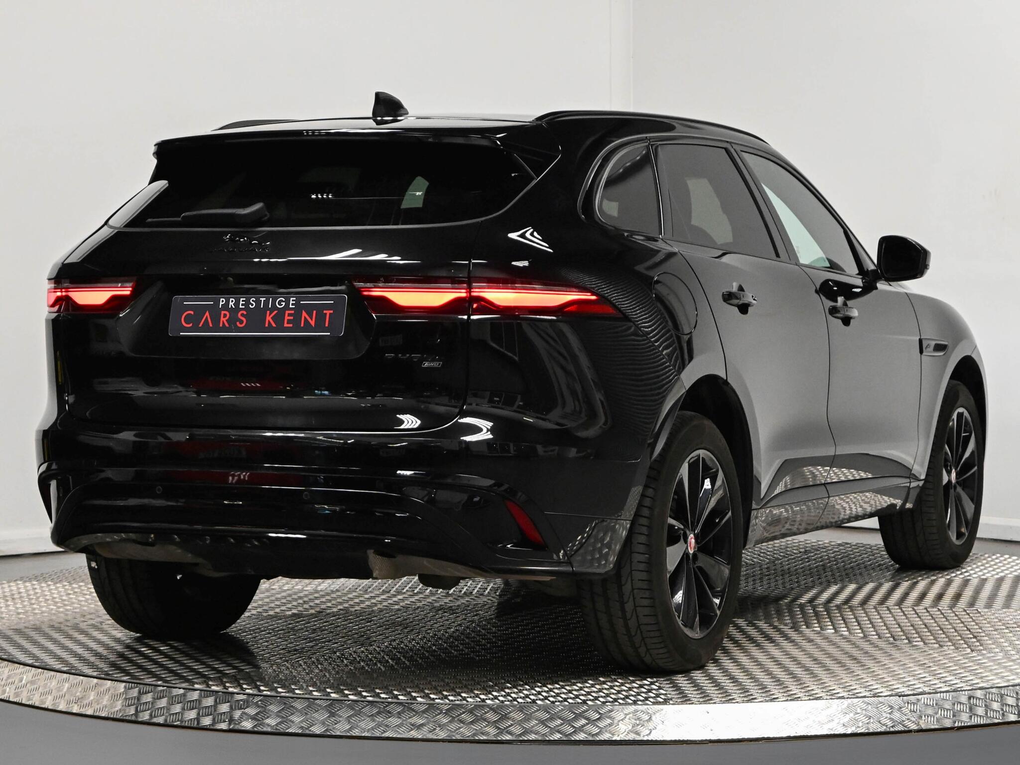 Jaguar F-Pace view 38