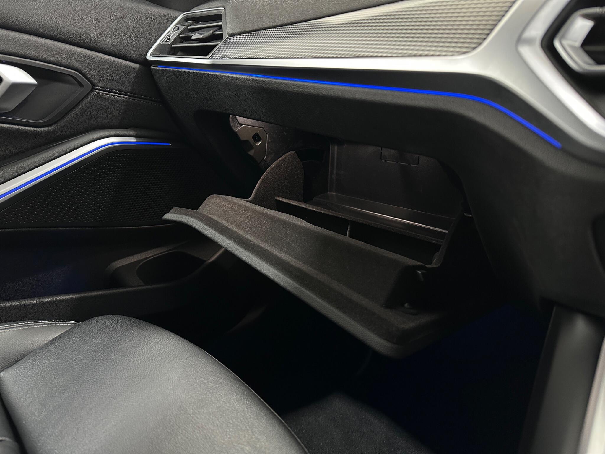 BMW 3 Series view 28
