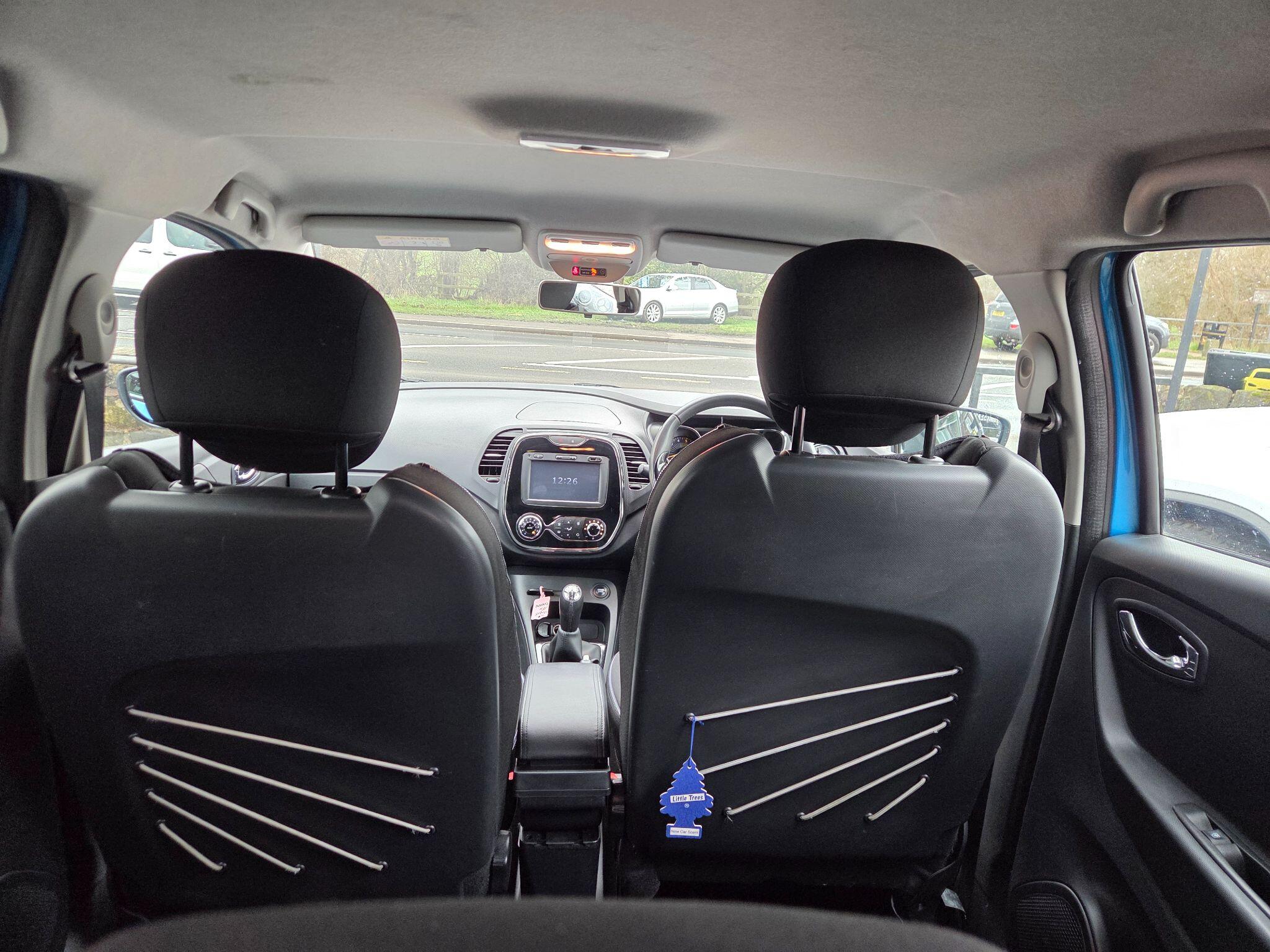 2015 Renault Captur image 8