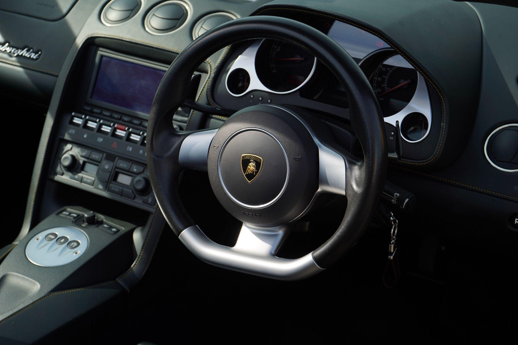 Lamborghini Gallardo view 13