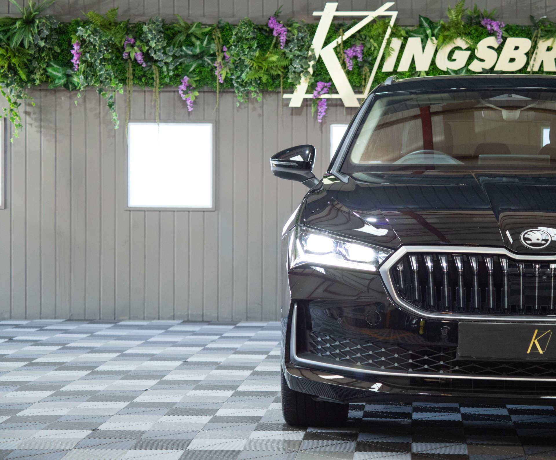 Skoda Superb view 9