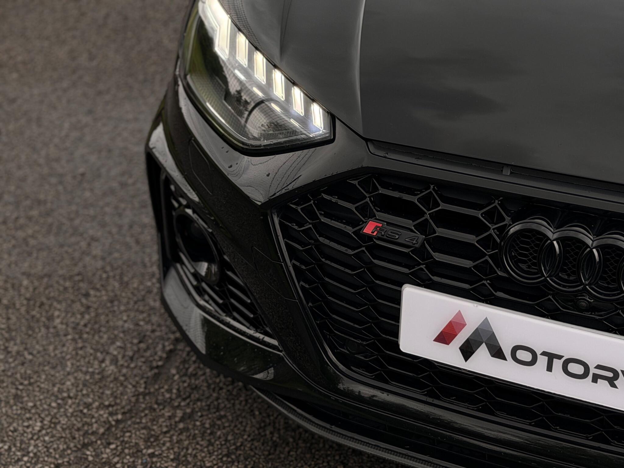 Audi RS4 view 58