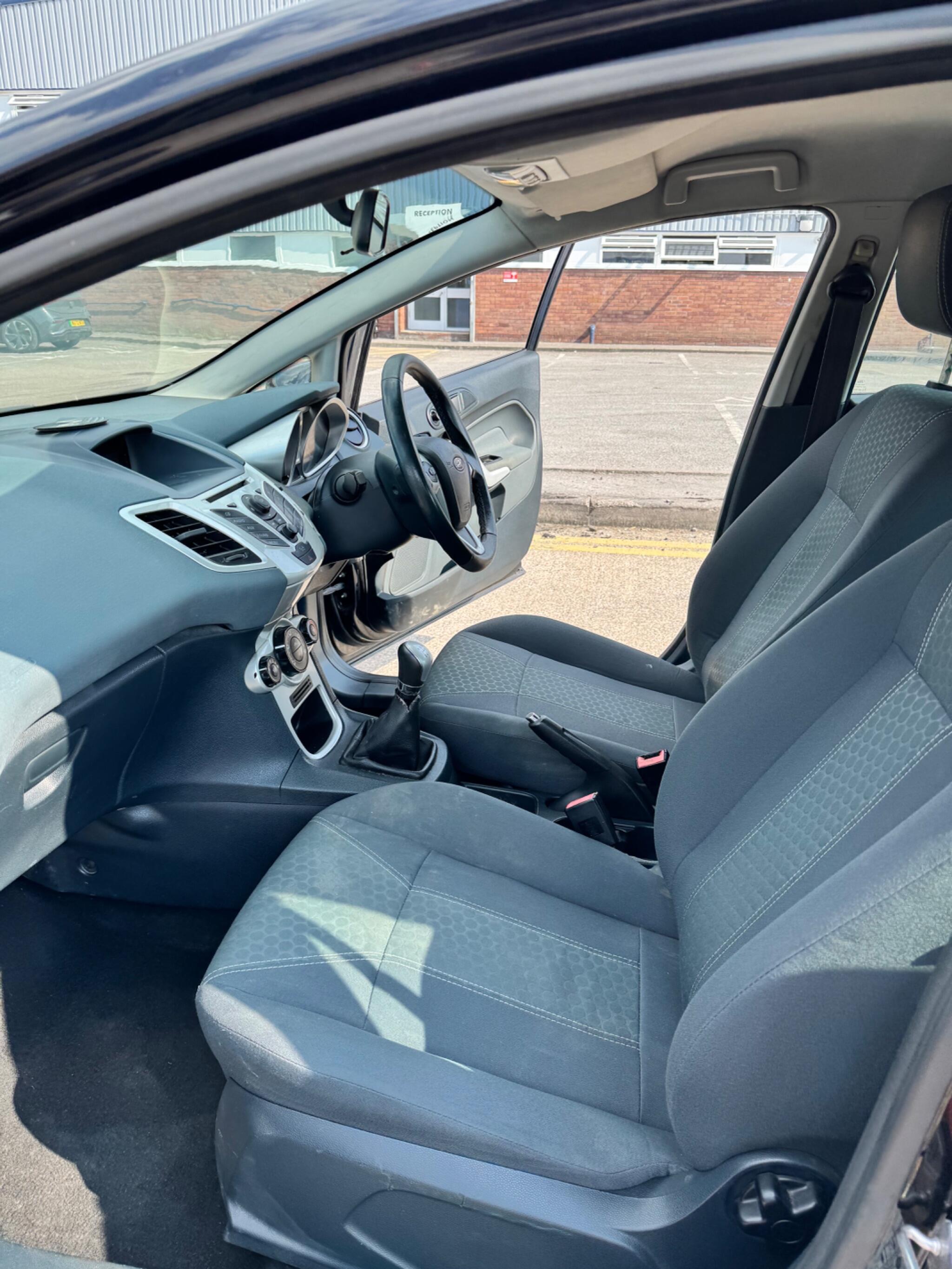 Ford Fiesta view 47