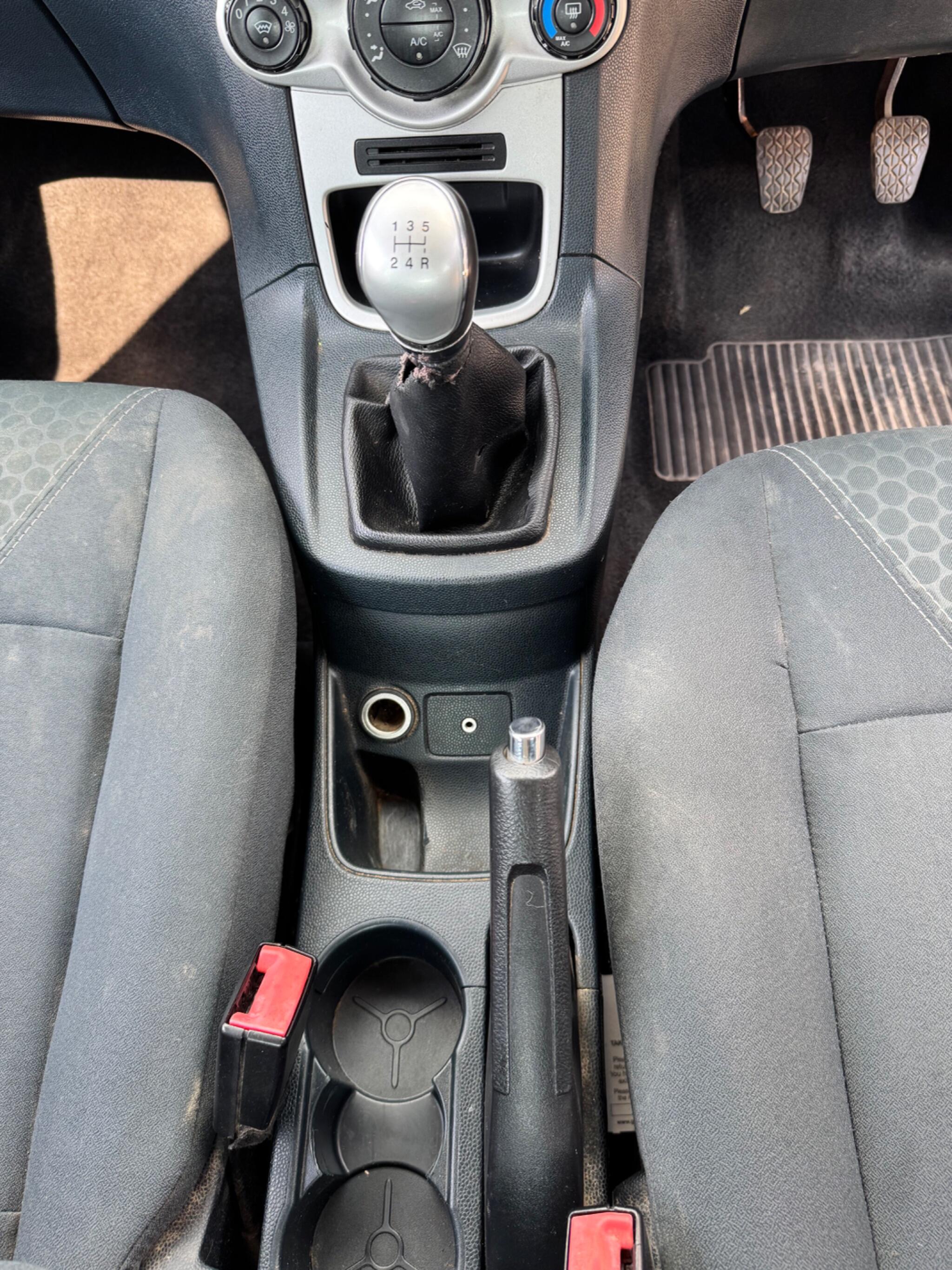 Ford Fiesta view 23