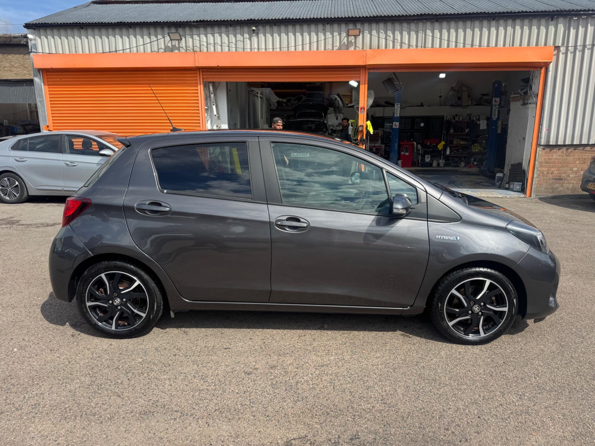 Toyota Yaris view 8