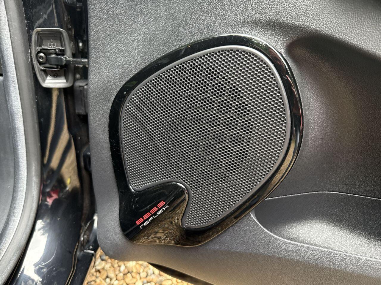 Renault Clio view 29