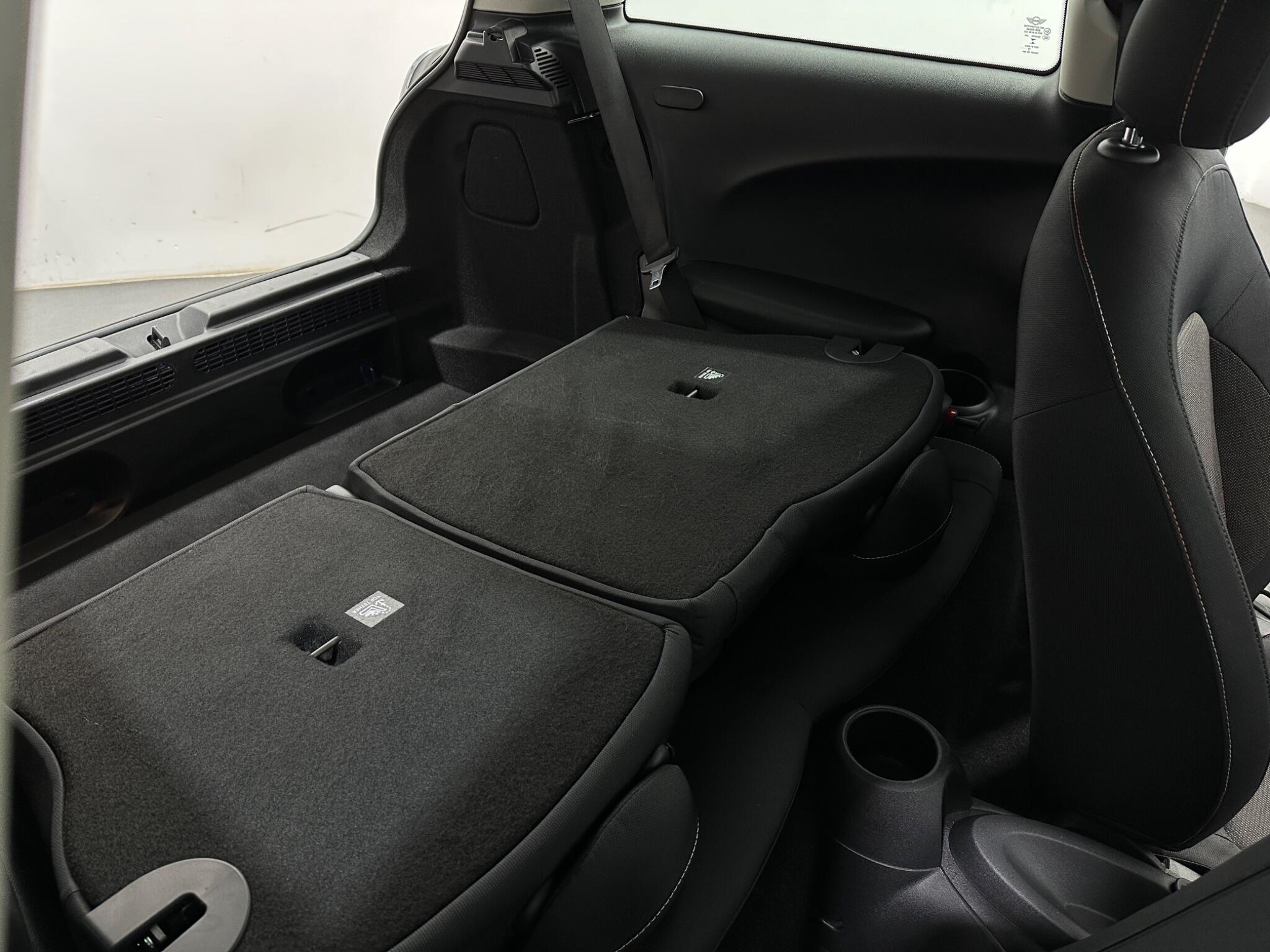 Mini Hatch view 40