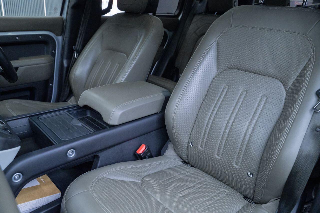 Land Rover Defender view 34