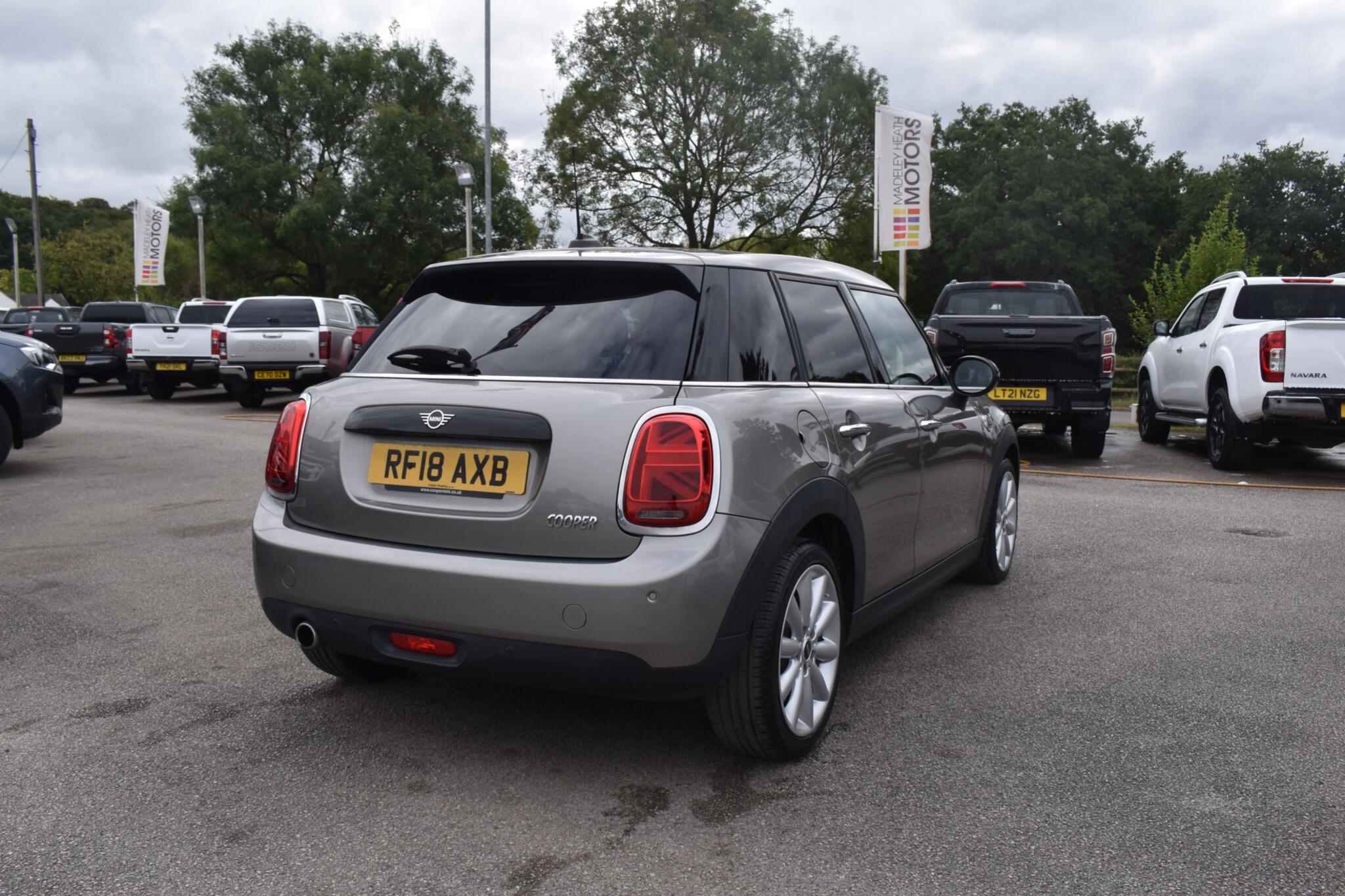 Hatch - 1.5 Cooper Euro 6 (s/s) 5dr - Image 9