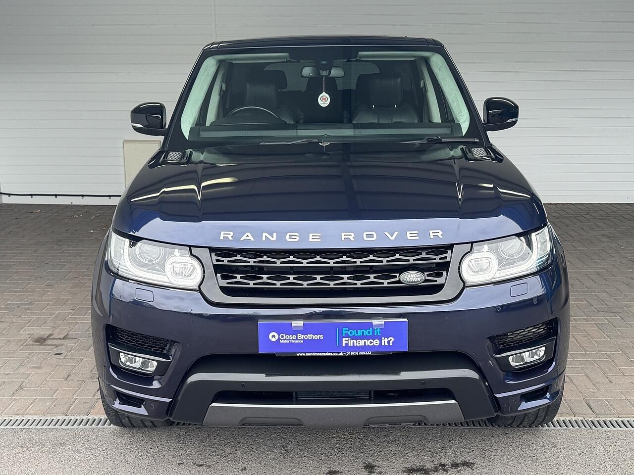 Land Rover Range Rover Sport view 2