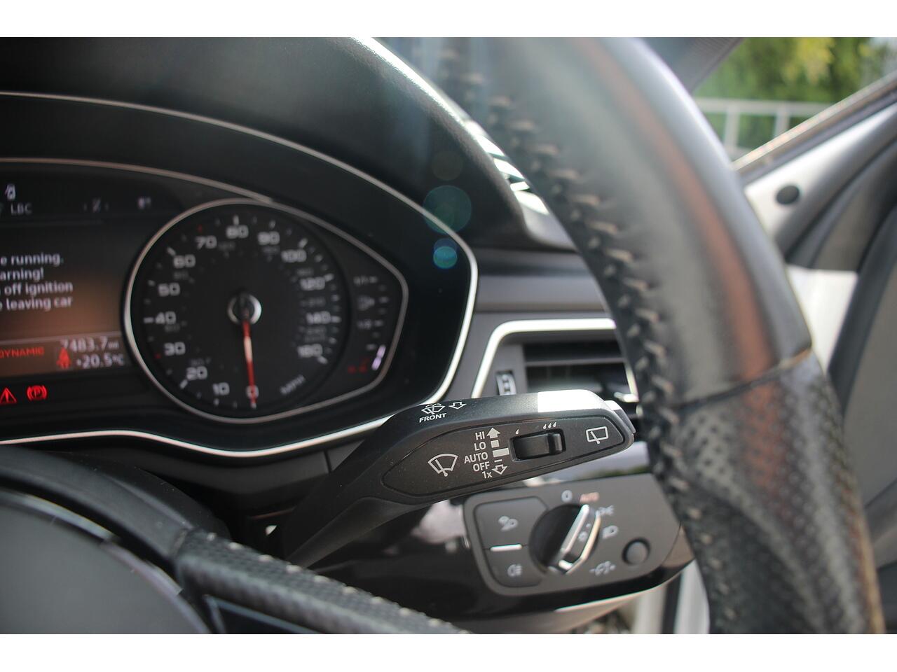 Audi A4 Avant view 37