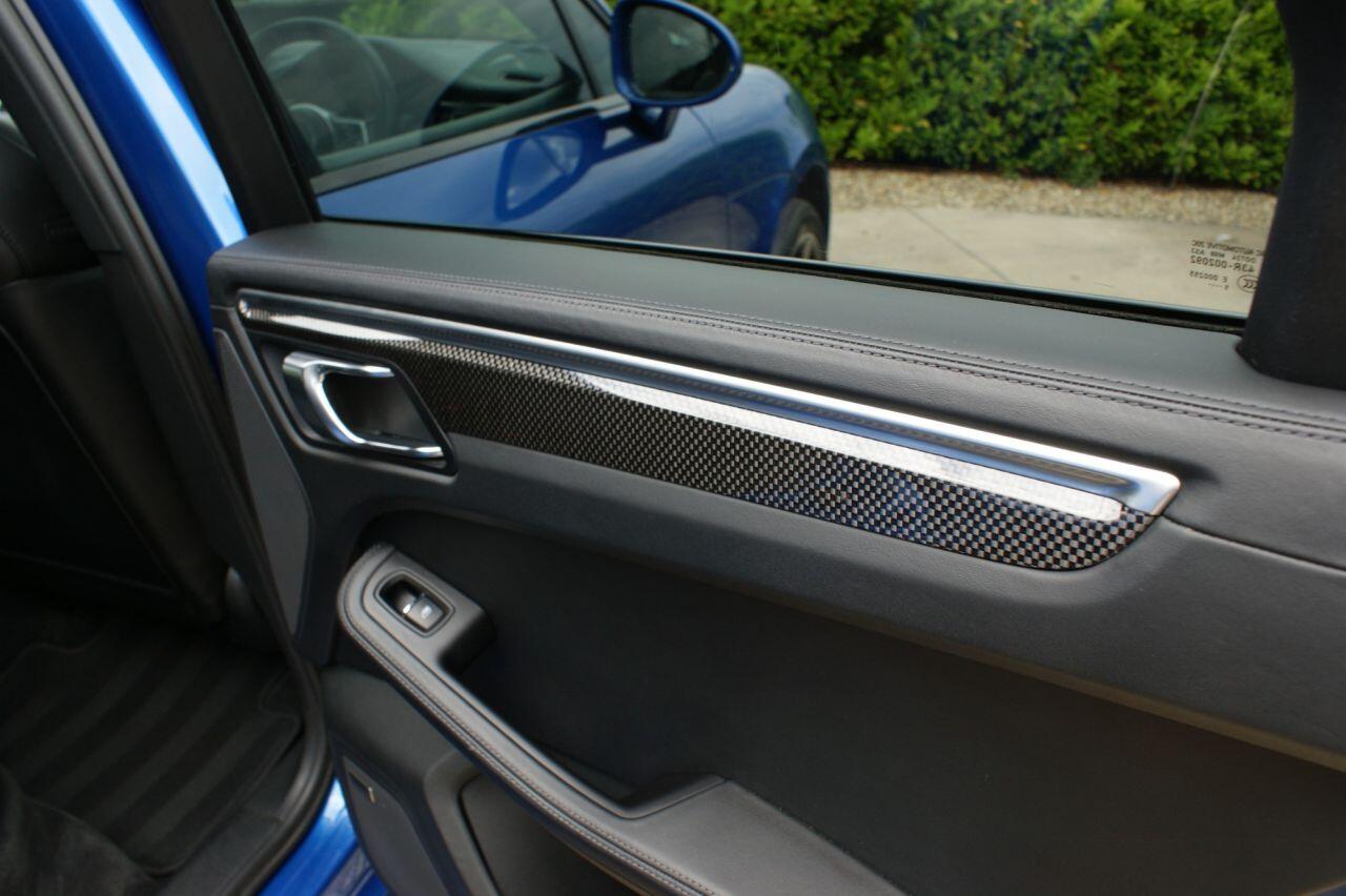 Porsche Macan view 49