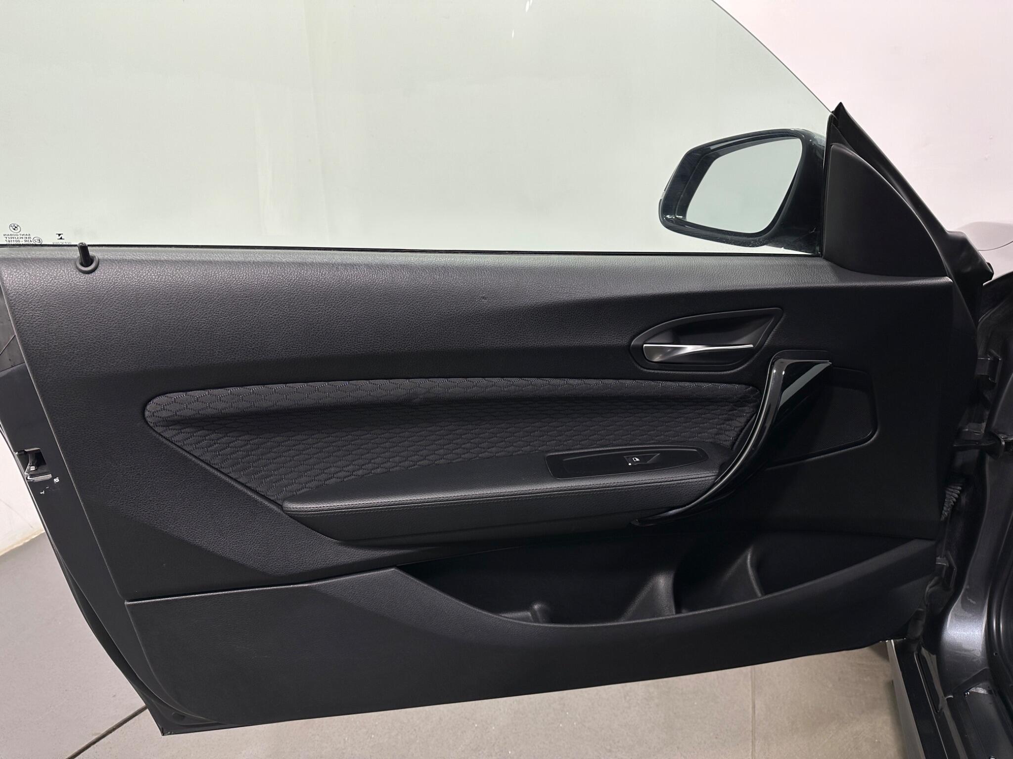 BMW 2 Series view 38