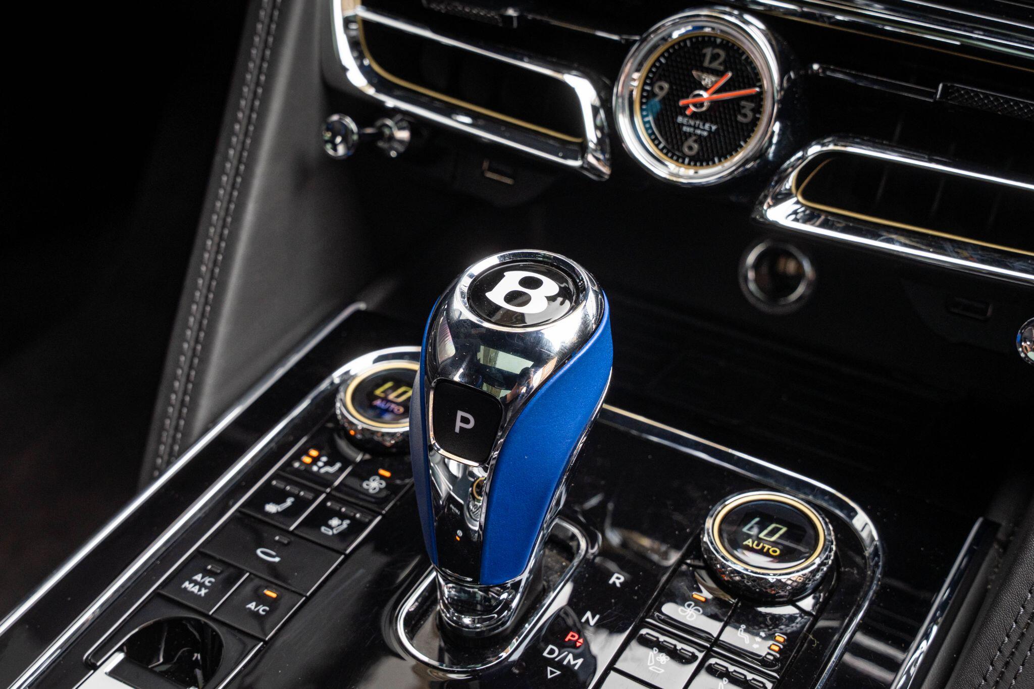 Bentley Flying Spur view 17