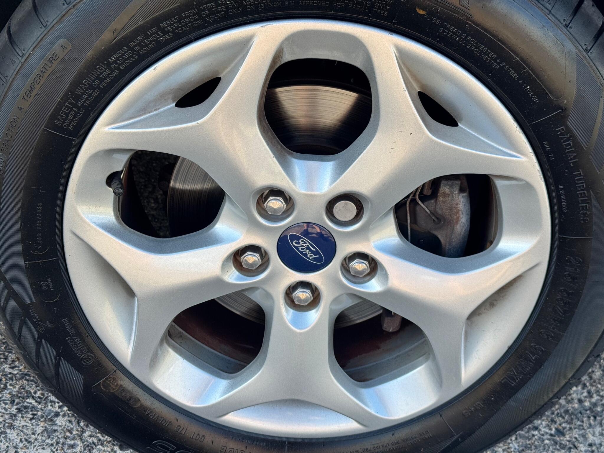 Ford C-Max view 39