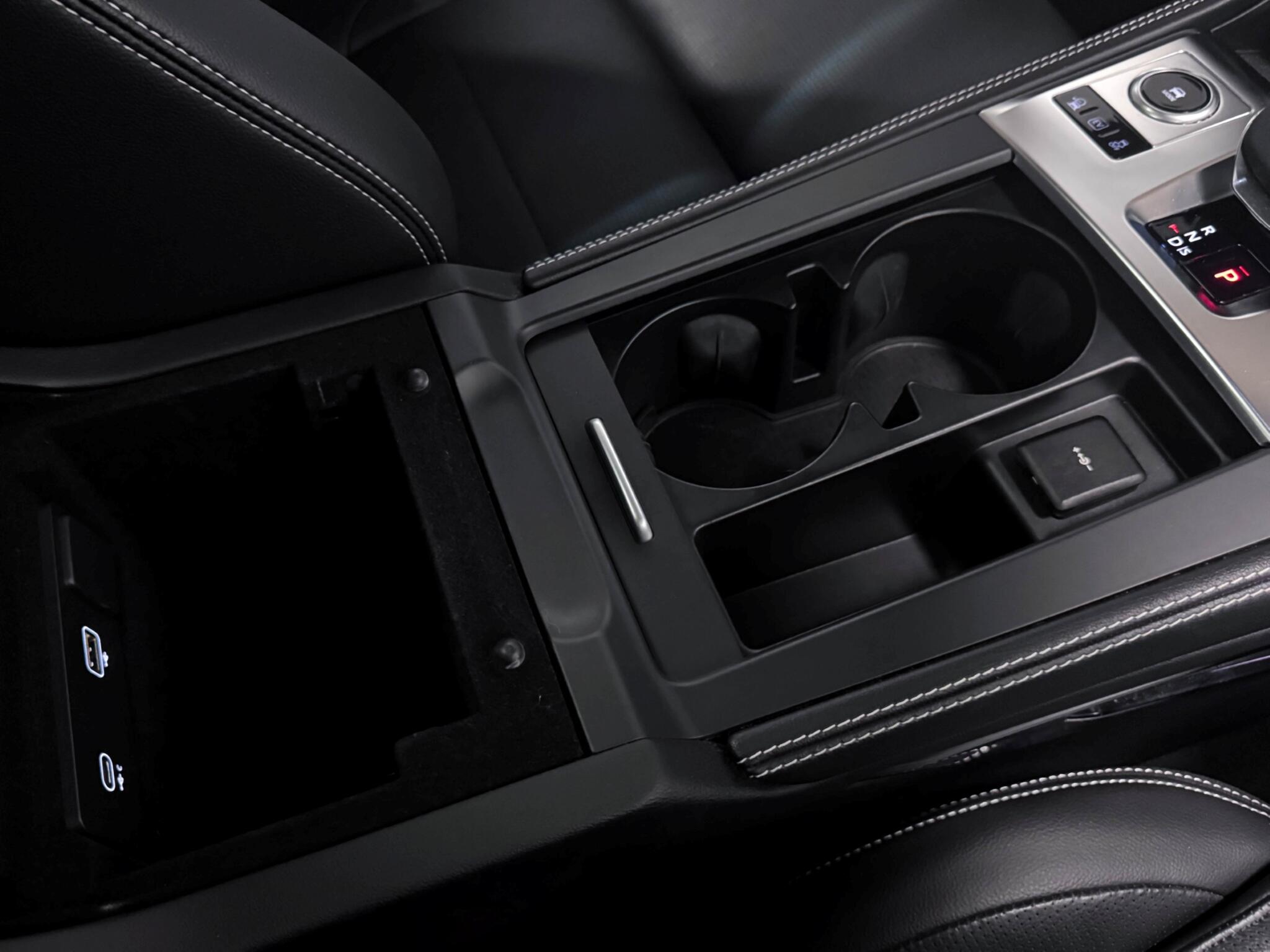 Jaguar F-Pace view 26