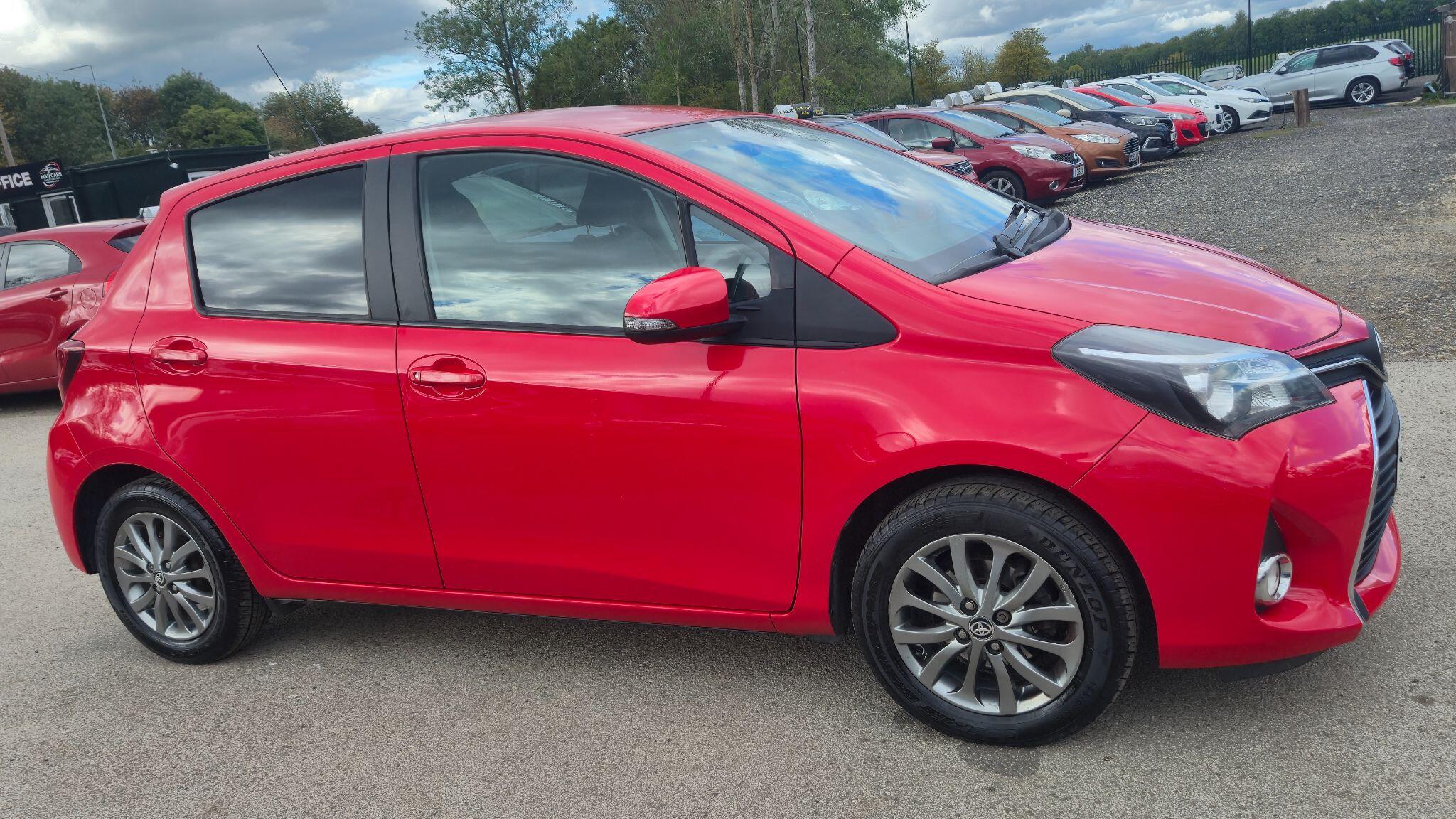 2016 Toyota Yaris in Red for sale