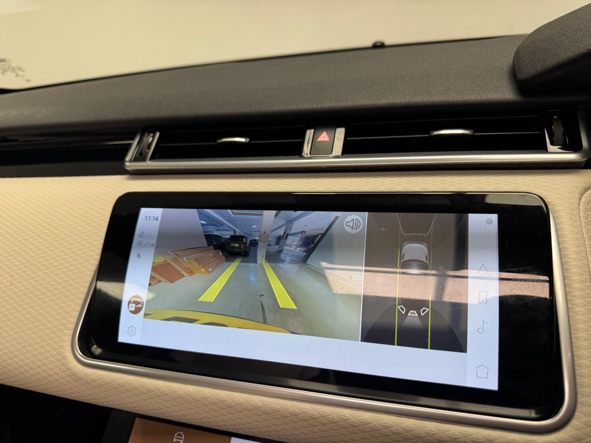 Land Rover Range Rover Velar view 19