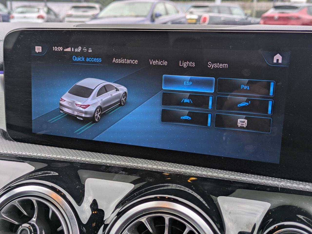 Mercedes-Benz Cla view 21
