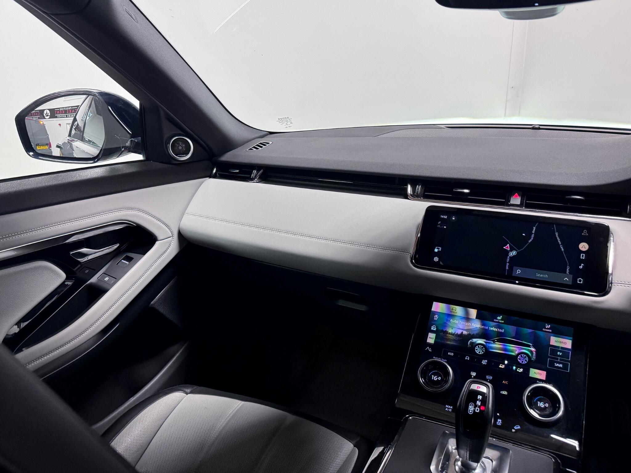 Land Rover Range Rover Evoque view 14