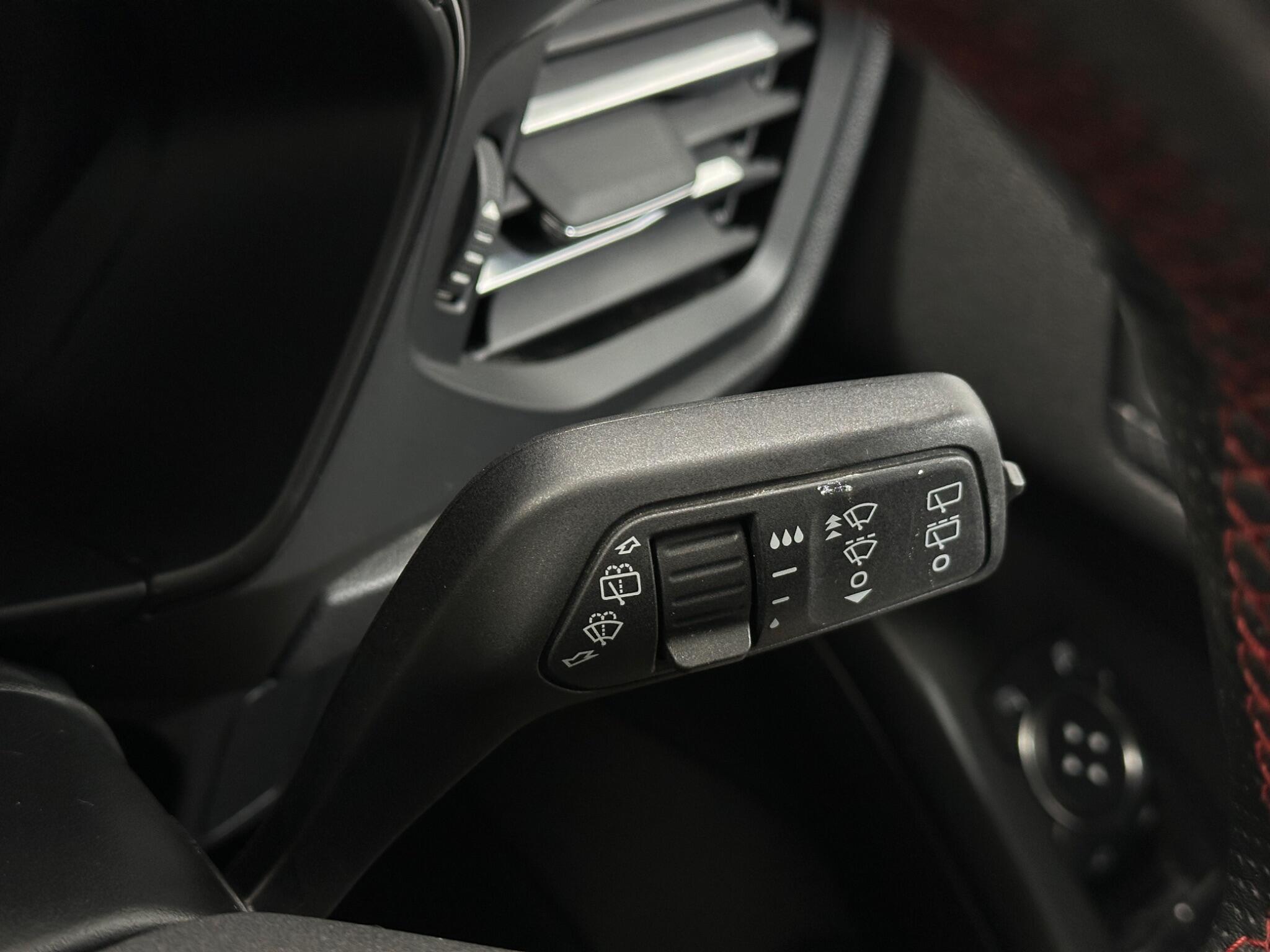 Ford Focus view 17