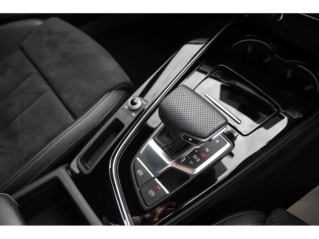 Audi A4 view 29