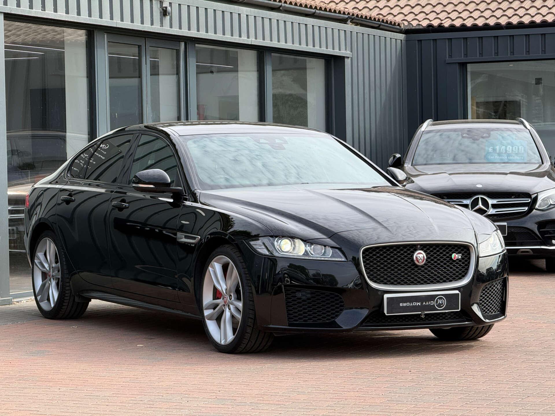 Jaguar XF view 5