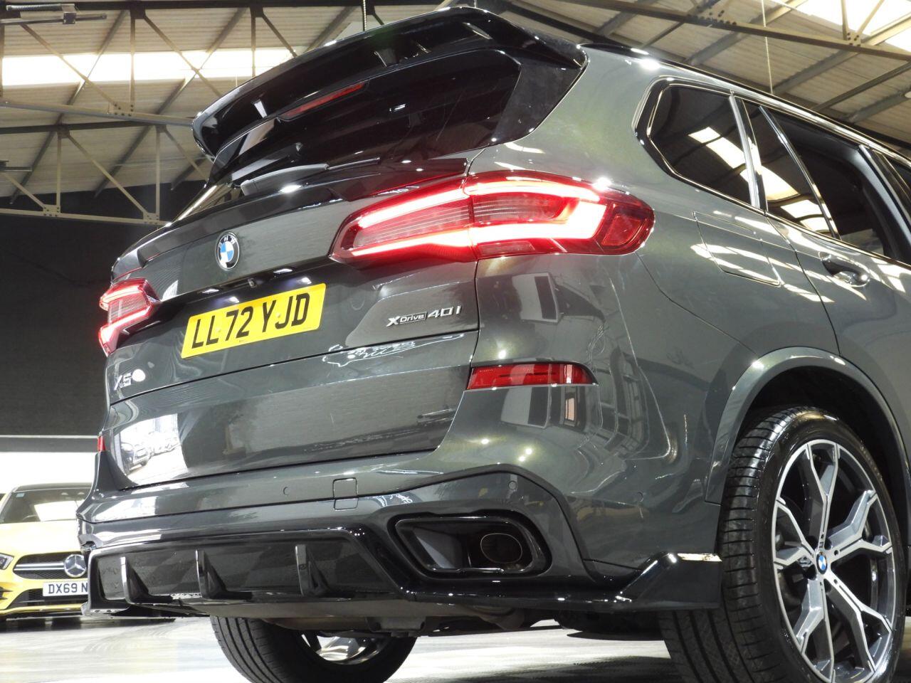 BMW X5 view 2