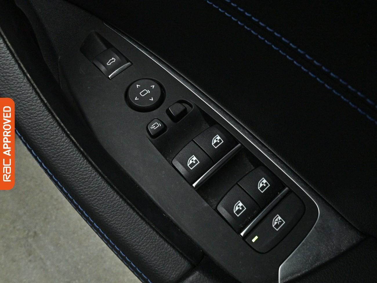 BMW X3 view 28