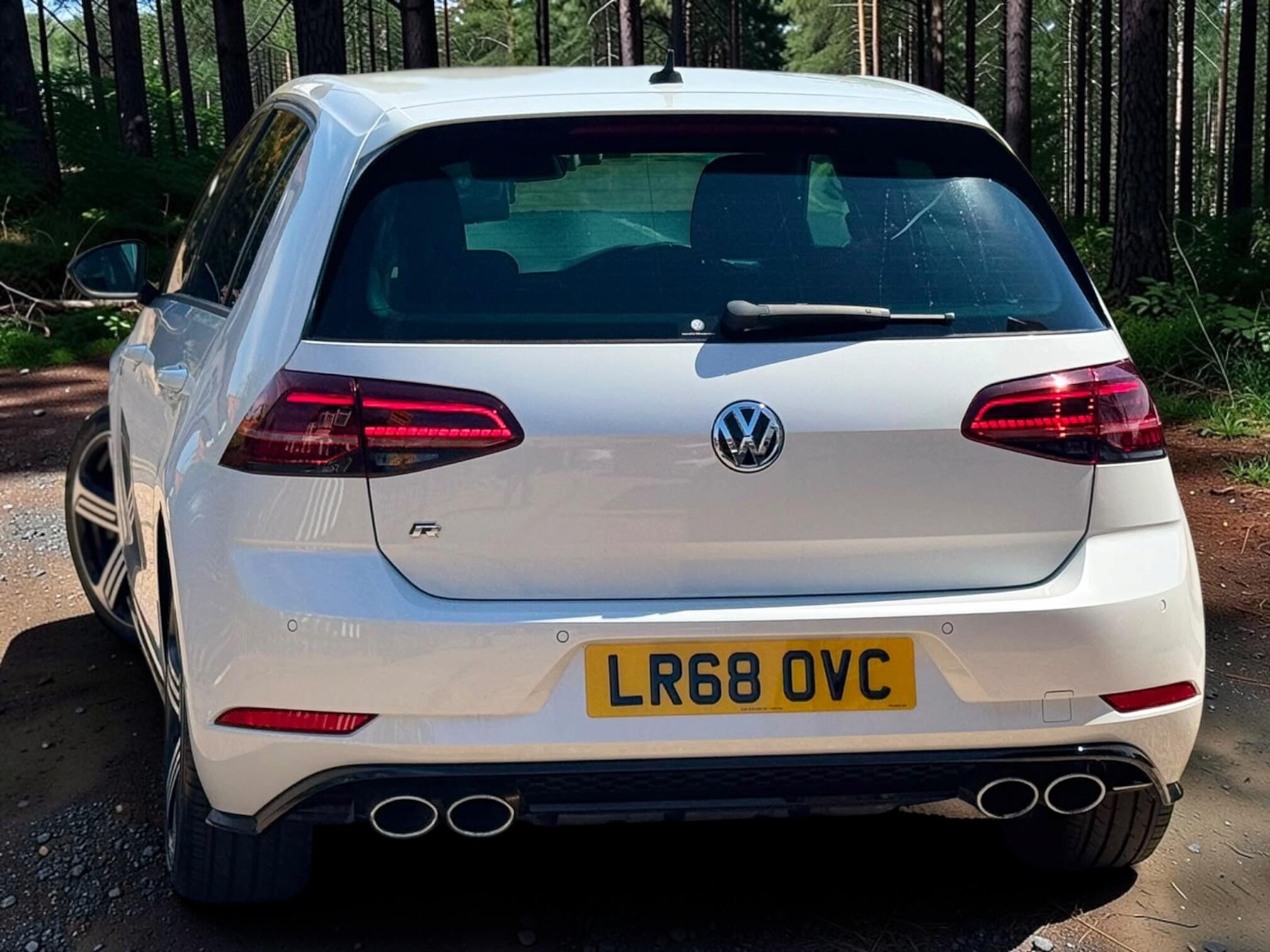 Volkswagen Golf view 8
