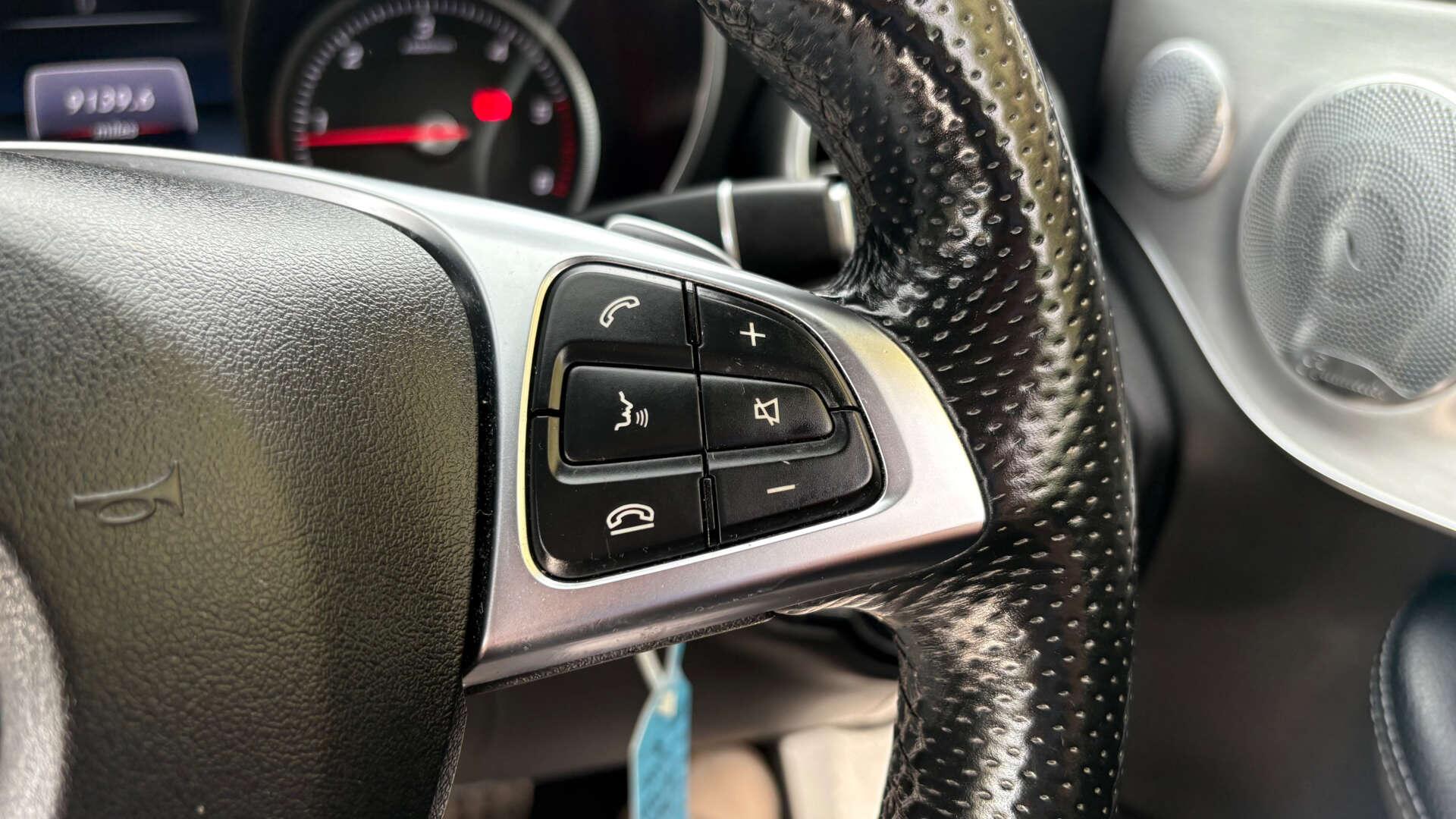 Mercedes-Benz C-Class view 16