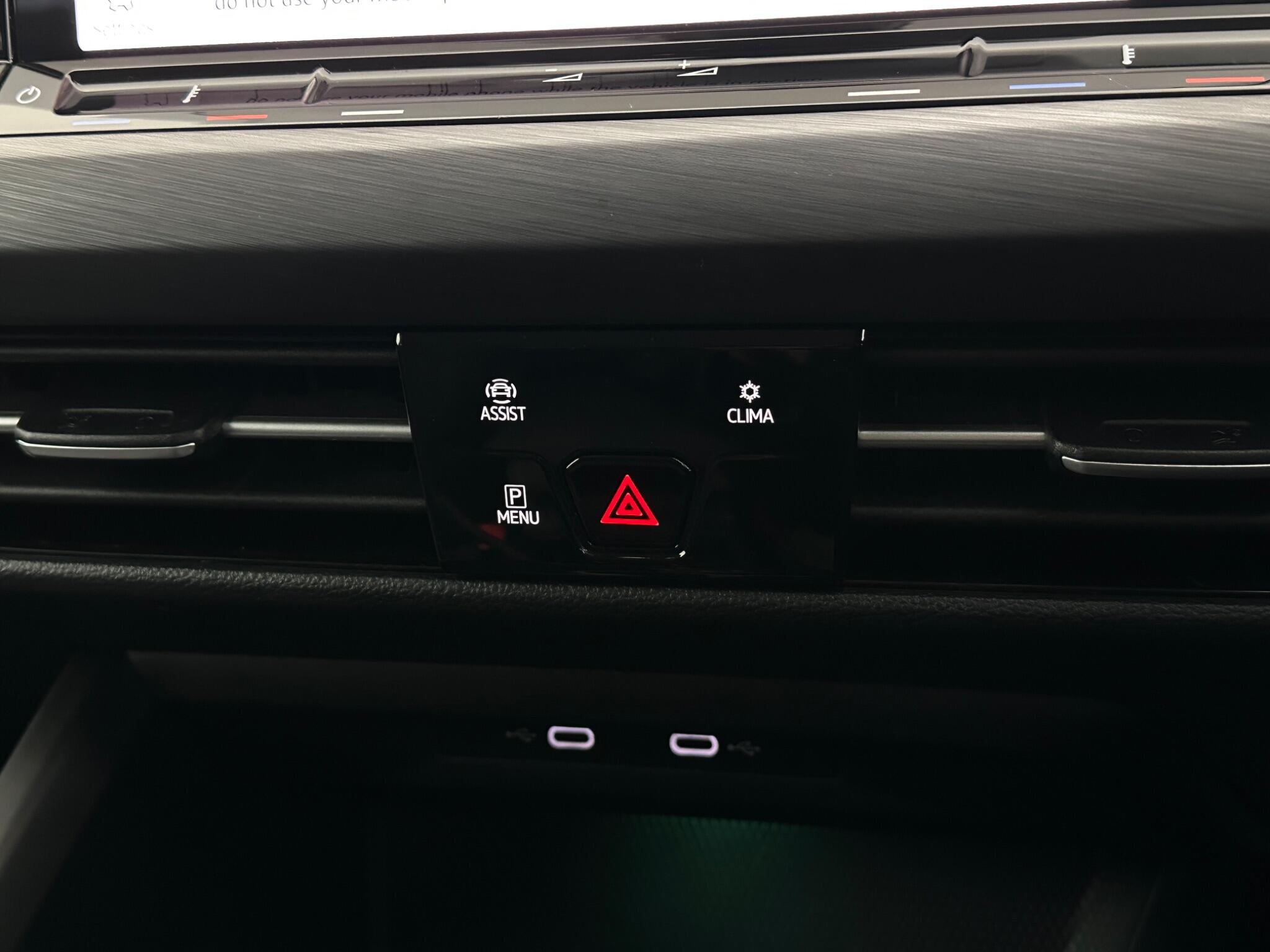 Volkswagen Golf view 22