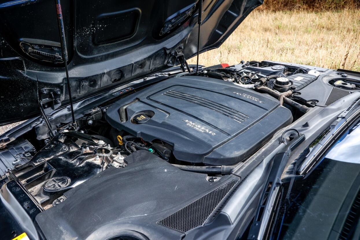 Jaguar F-Type view 15