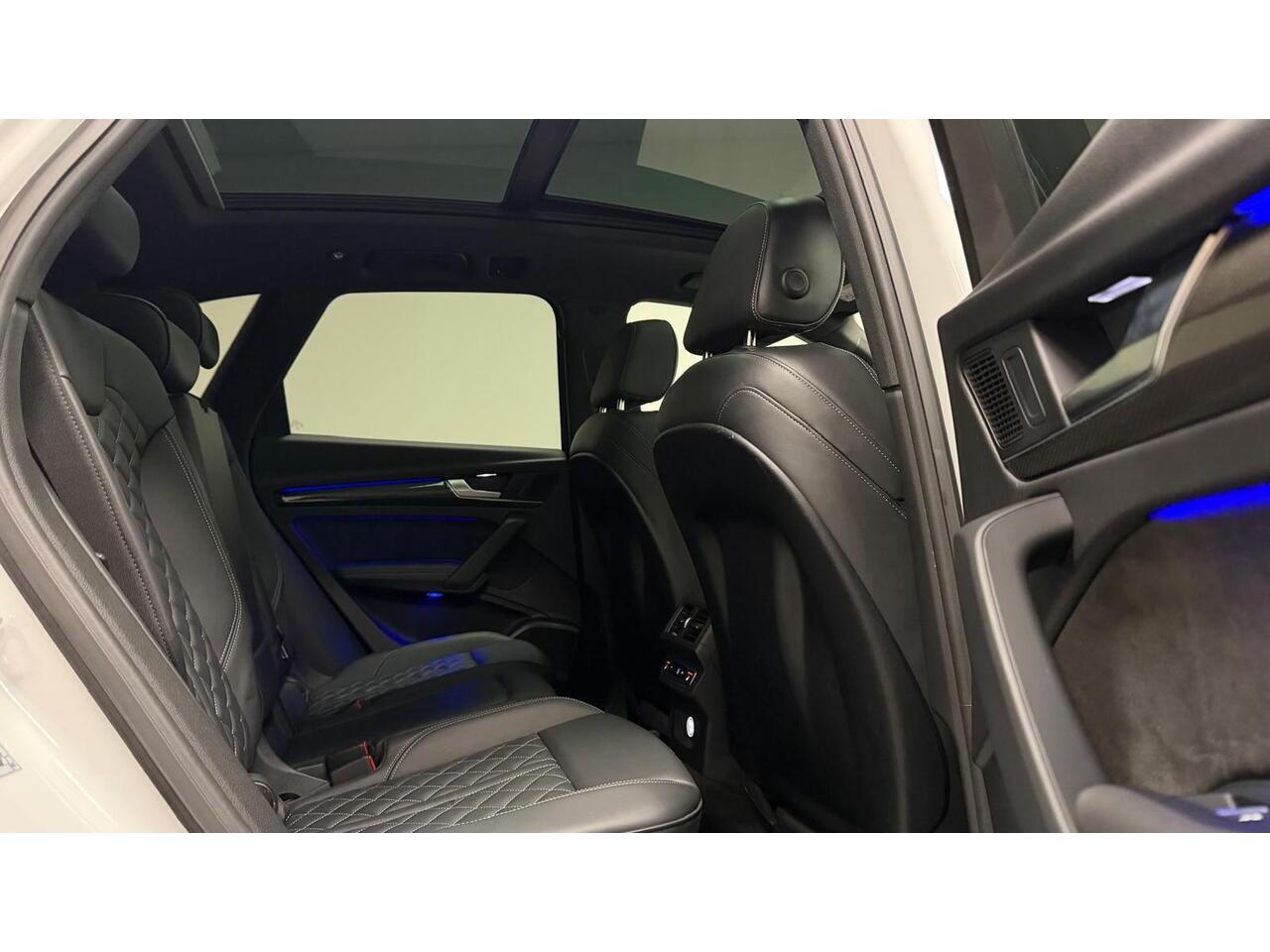 Audi SQ5 view 21
