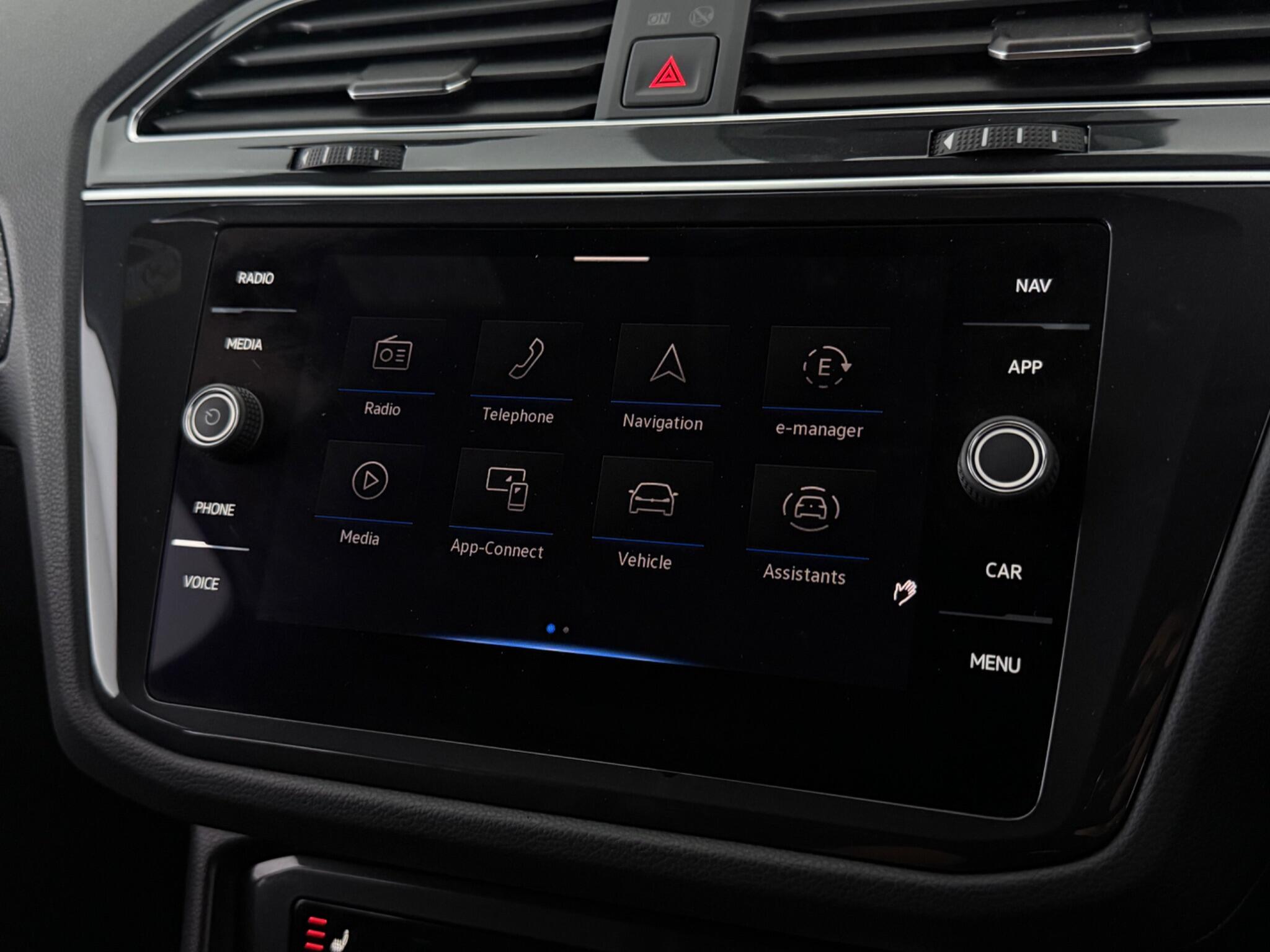 Volkswagen Tiguan view 26