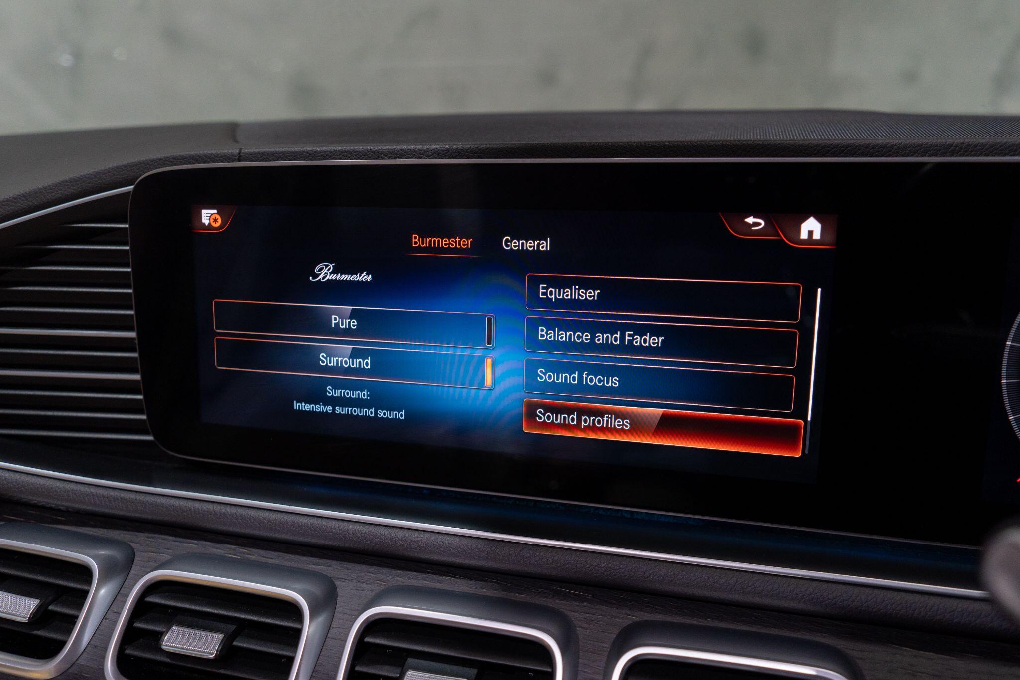 Mercedes-Benz GLS view 41