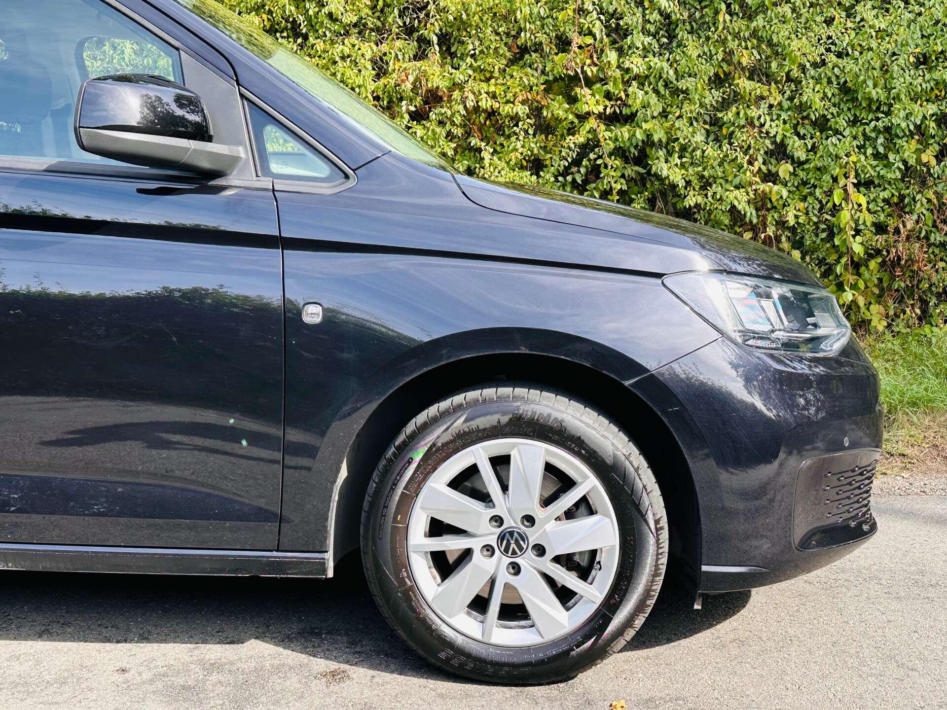 Volkswagen Caddy Maxi view 49