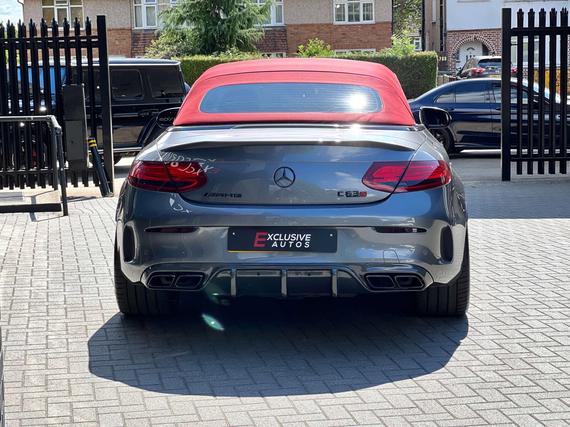 Mercedes-Benz C Class view 12