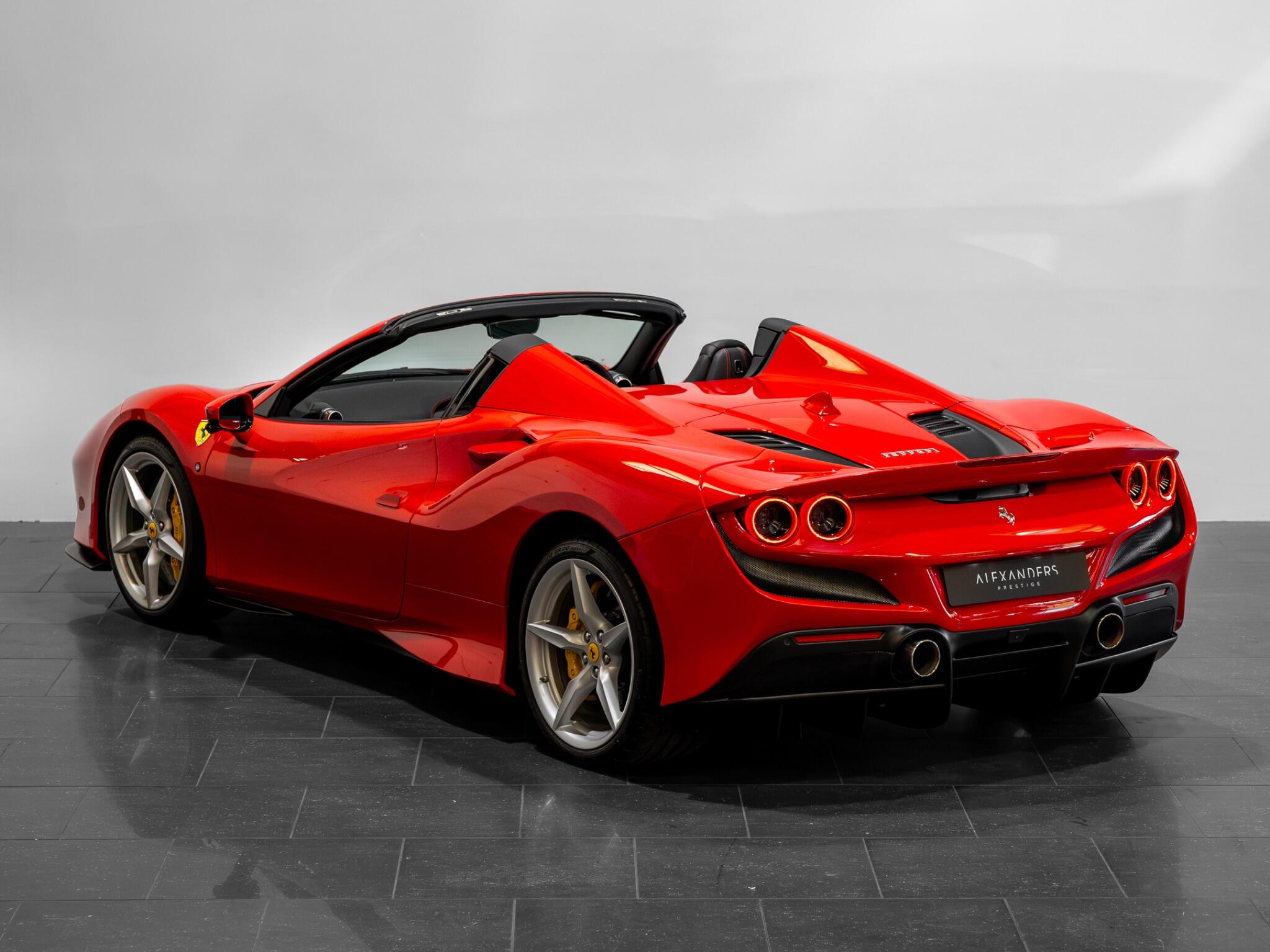 Ferrari F8 Tributo view 2