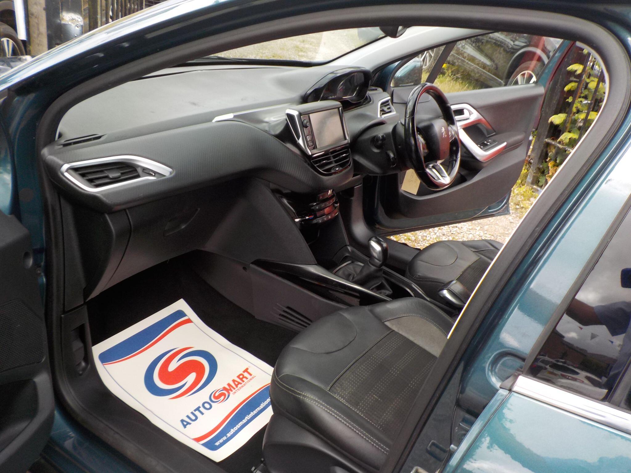 Peugeot 2008 1.6 BlueHDi Allure Euro 6 5dr