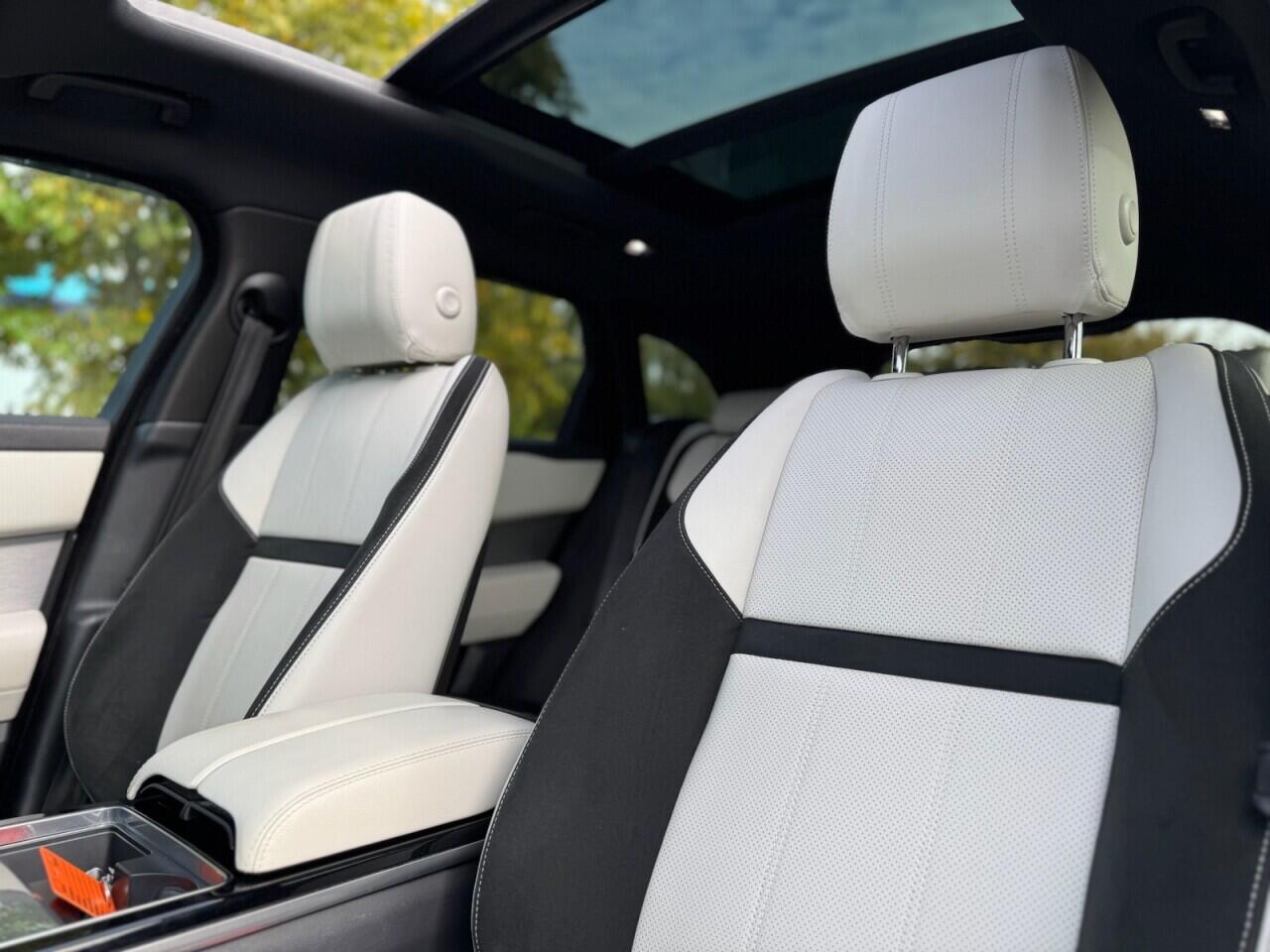Land Rover Range Rover Velar view 30