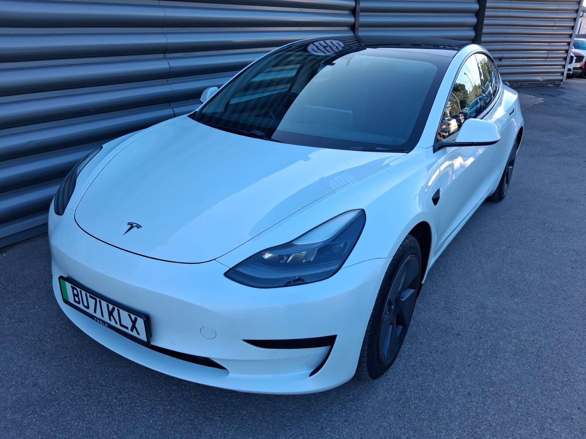 Tesla Model 3 view 10