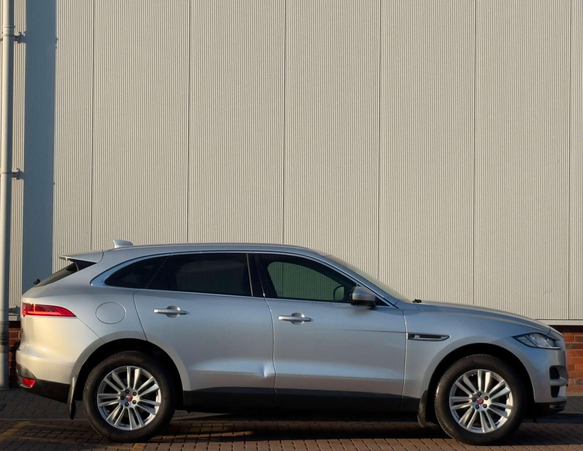 Jaguar F-Pace view 11