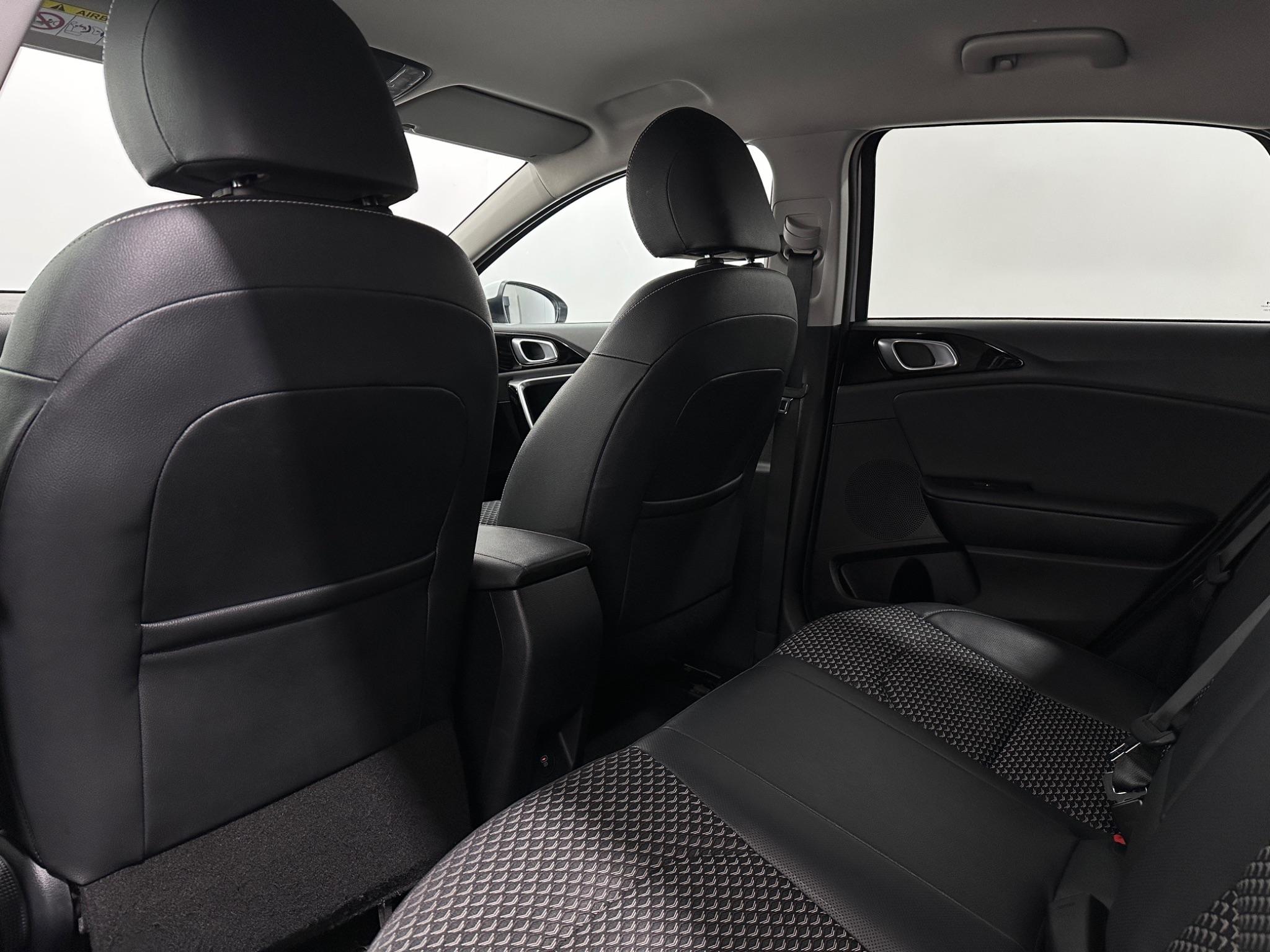 Kia Ceed view 37