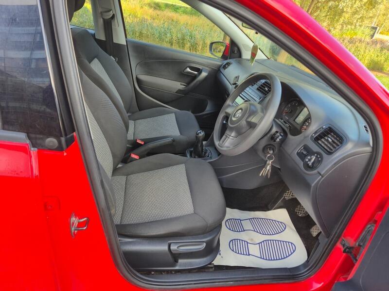 2014 Volkswagen Polo image 13