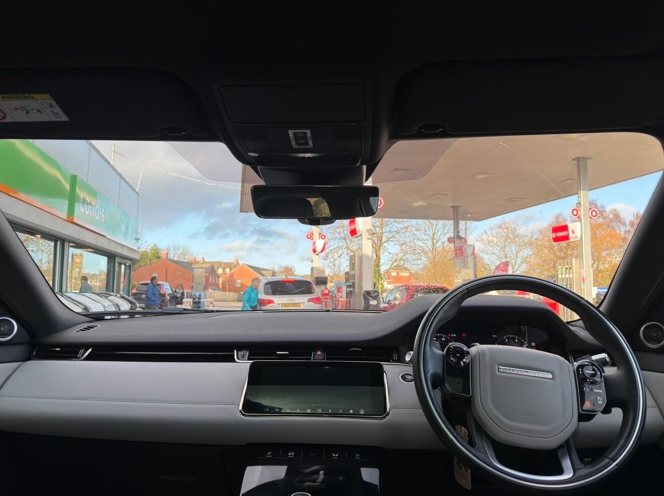 2019 Land Rover Range Rover Evoque 2.0 P250 MHEV First Edition Auto 4WD Euro 6 (s/s) 5dr • 59,100 miles image 21