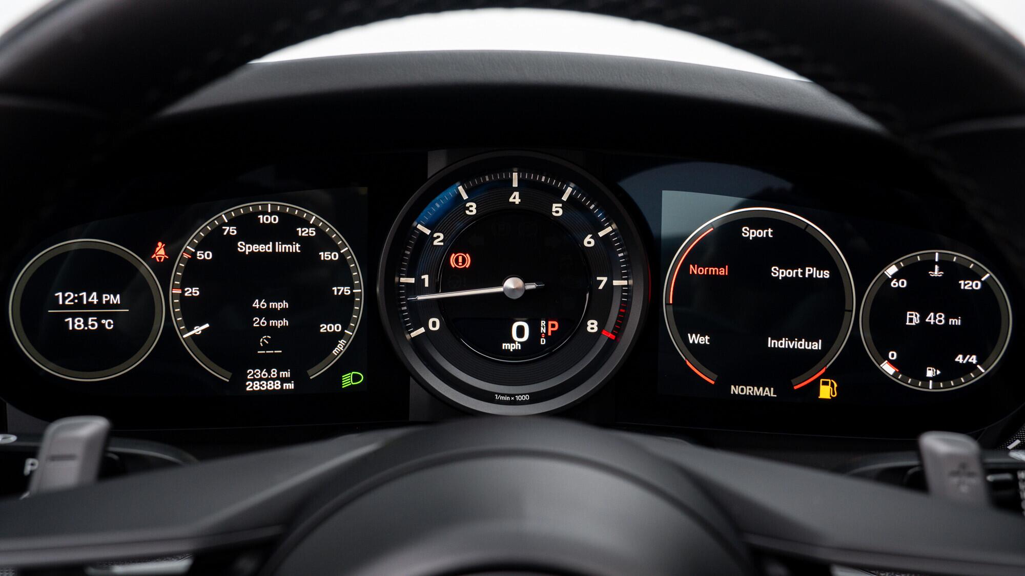Porsche 911 view 41