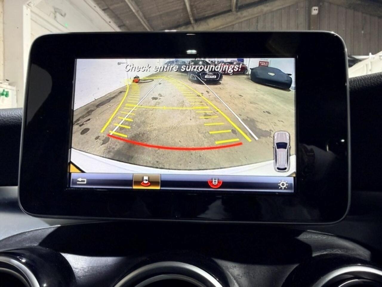 Mercedes-Benz GLC view 22